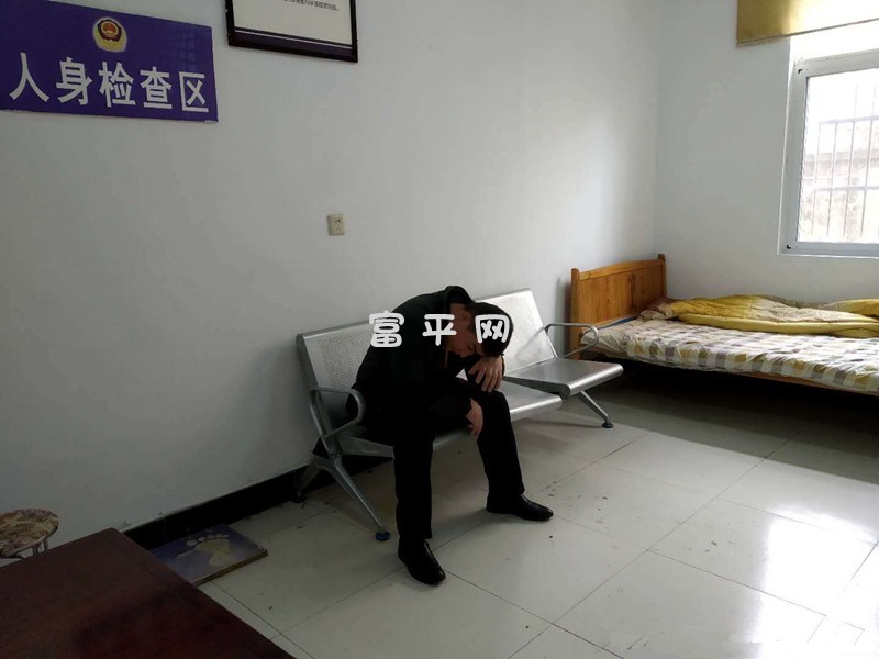 005JOyZmly1g1qqm4kdfxj31400u075j.jpg